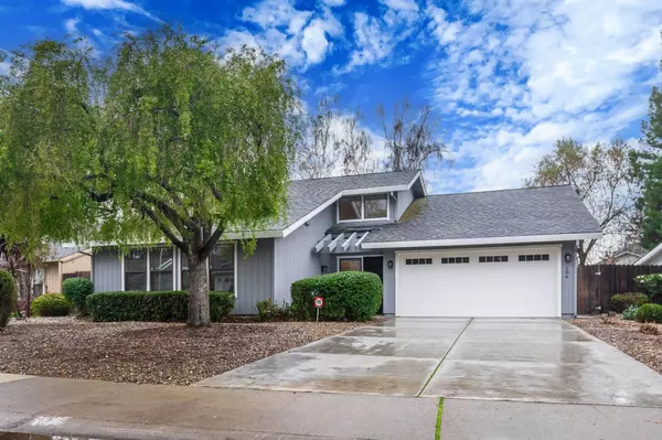 Sacramento, CA 95831,106 Hidden Lake CIR