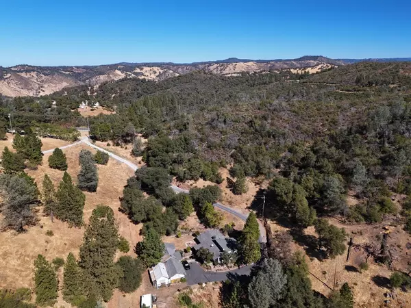 9715 Highway 26, Mokelumne Hill, CA 95245