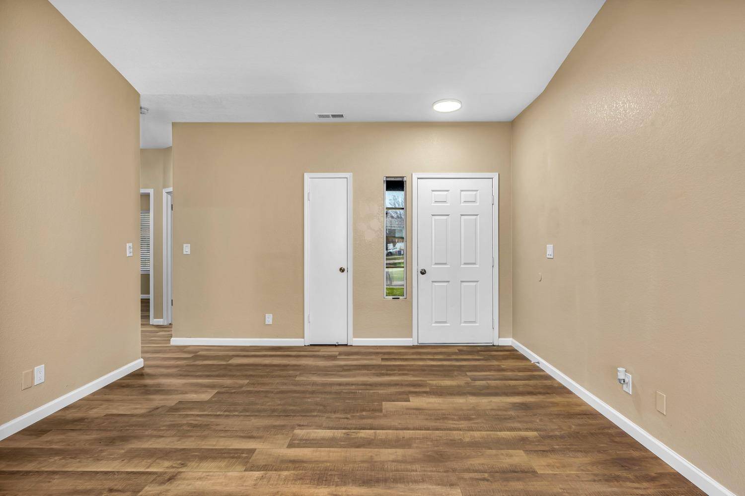 Los Banos, CA 93635,805 Del Rio DR