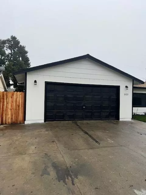 West Sacramento, CA 95605,1023 Rogers RD