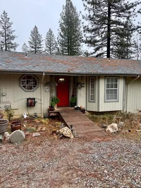 6396 Log Cabin LN, Placerville, CA 95667