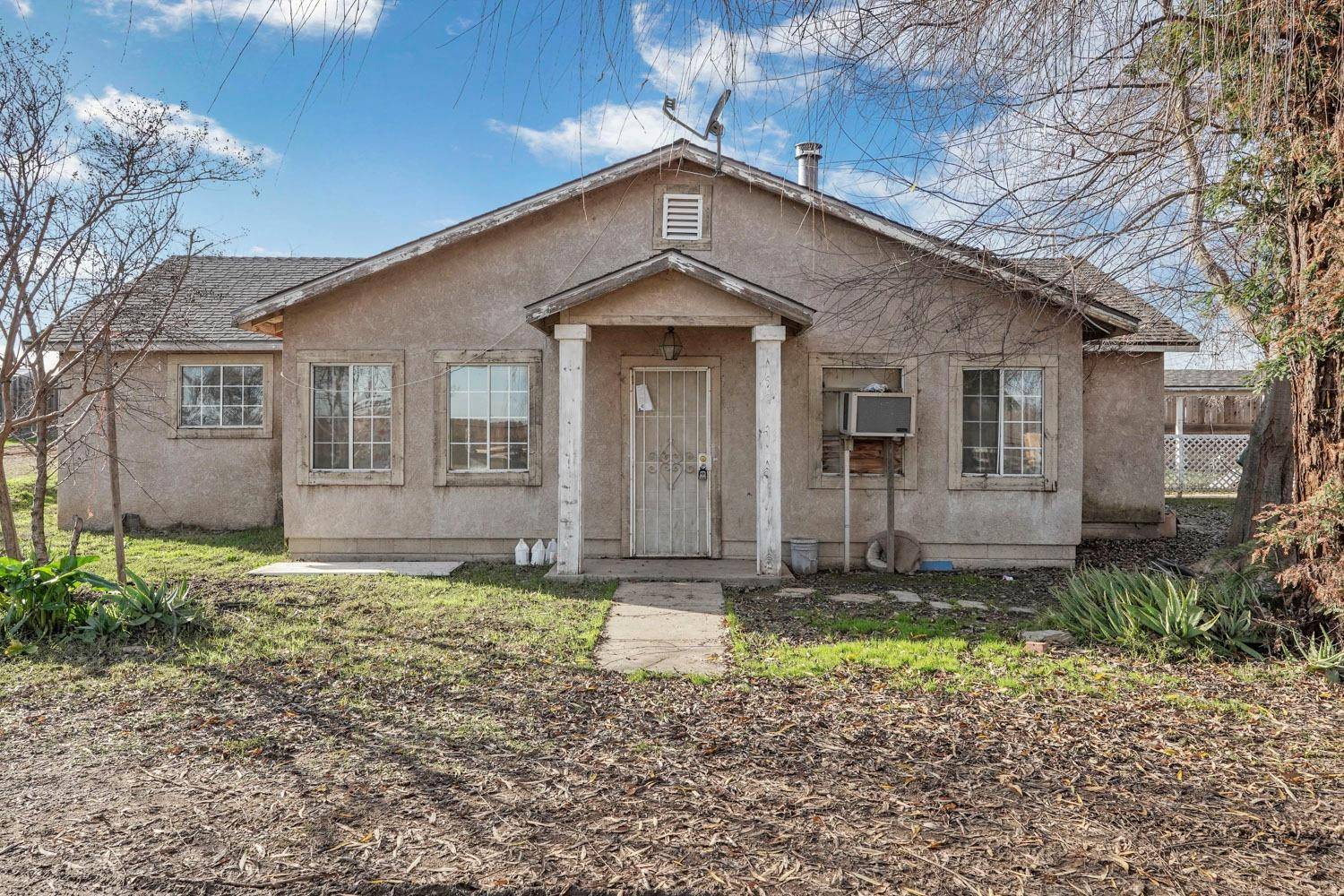 5201 N Berkeley AVE, Denair, CA 95316