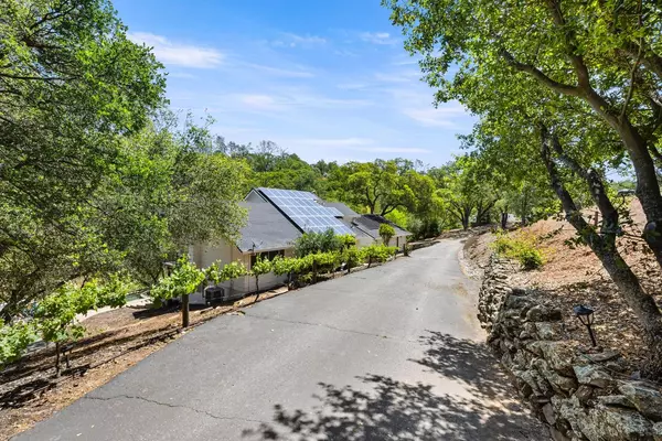 El Dorado Hills, CA 95762,4821 Screech Owl Creek Rd