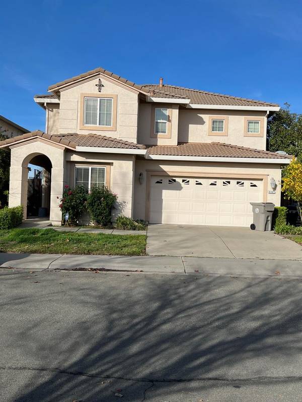 8367 W Wing DR, Elk Grove, CA 95758