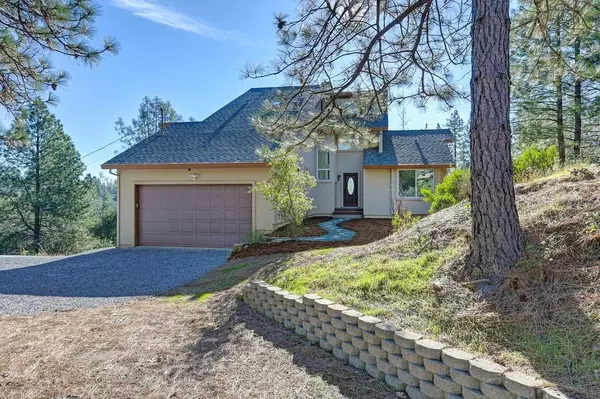 Applegate, CA 95703,870 Hilltop CT