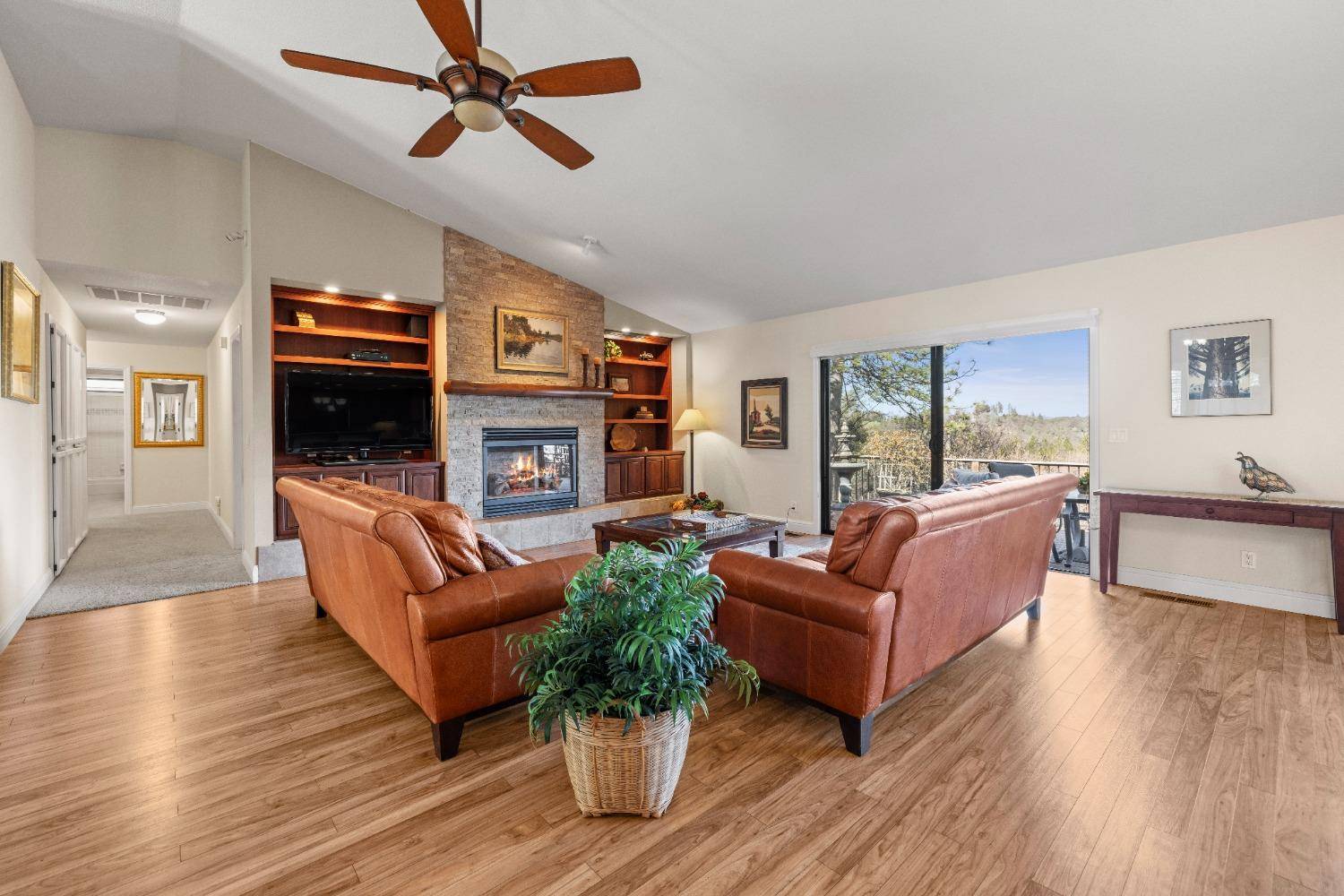 Auburn, CA 95602,11502 Madrone CT