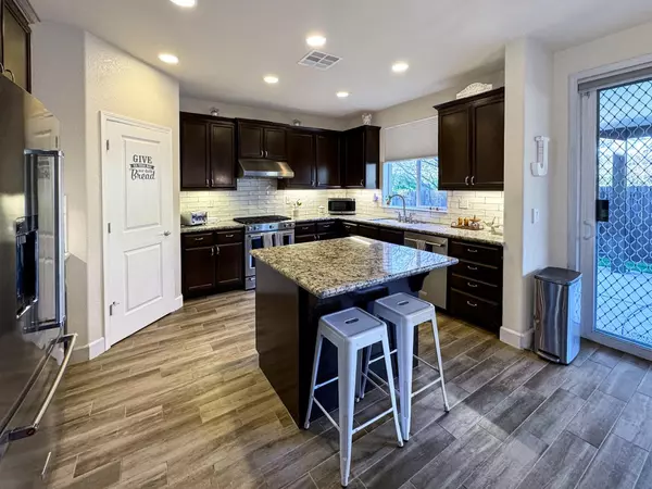 Grass Valley, CA 95949,21767 Cascade Crossing RD