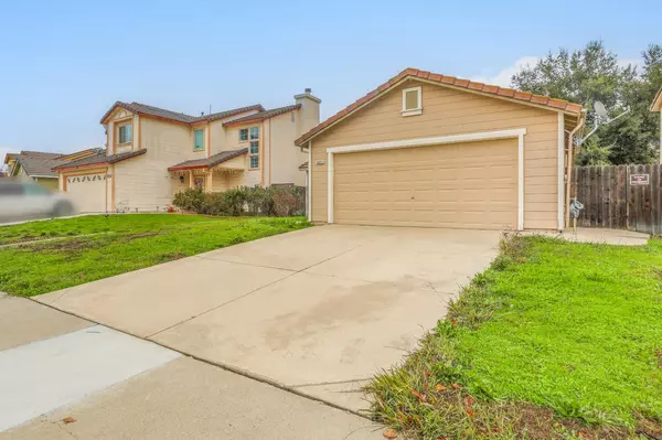 Sacramento, CA 95823,5451 Muskingham WAY