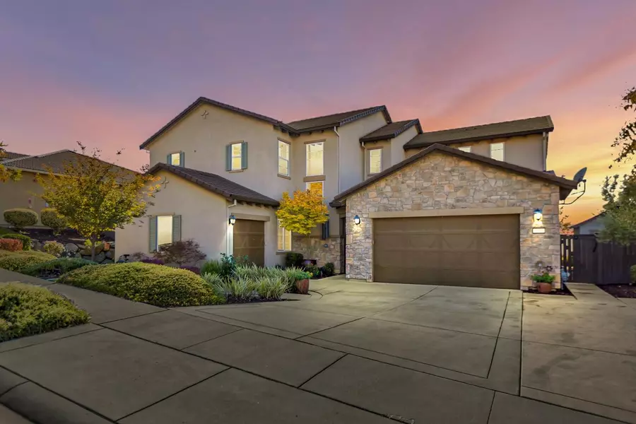 7094 Black Hawk DR, El Dorado Hills, CA 95762