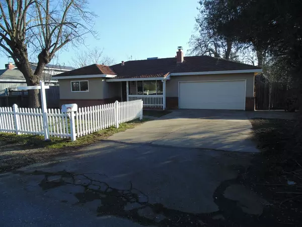 Orangevale, CA 95662,8904 Elm AVE