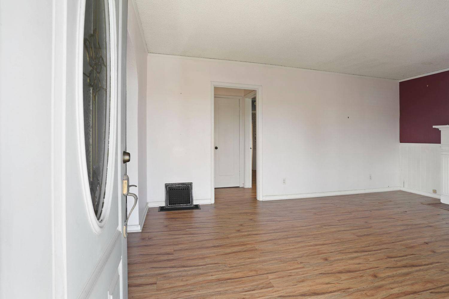 Lodi, CA 95242,215 S Ham LN
