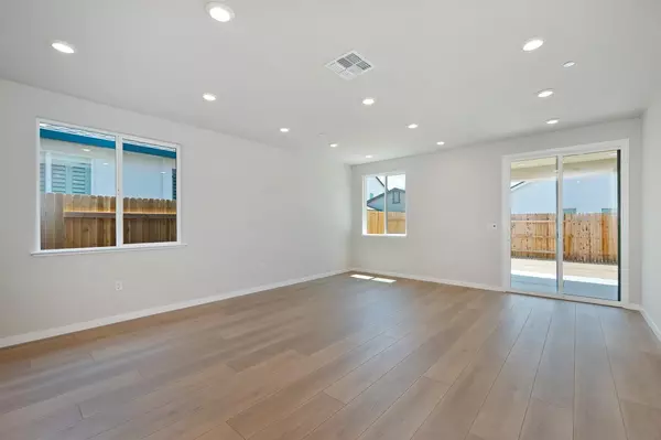Roseville, CA 95747,2329 Longmire LOOP