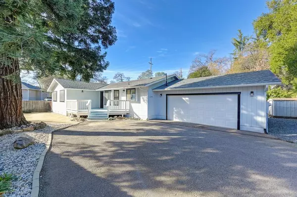 12903 Vidal LN, Auburn, CA 95603