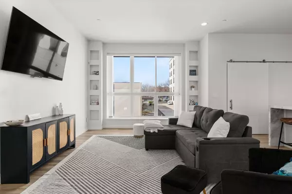 Sacramento, CA 95811,1816 5th ST