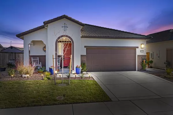 8221 Casa Blanca WAY,  Roseville,  CA 95747