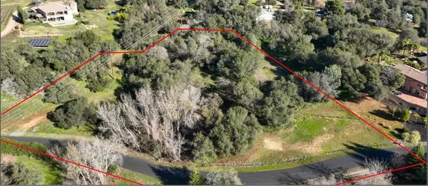 7583 Old Pear Hill LN, Penryn, CA 95663