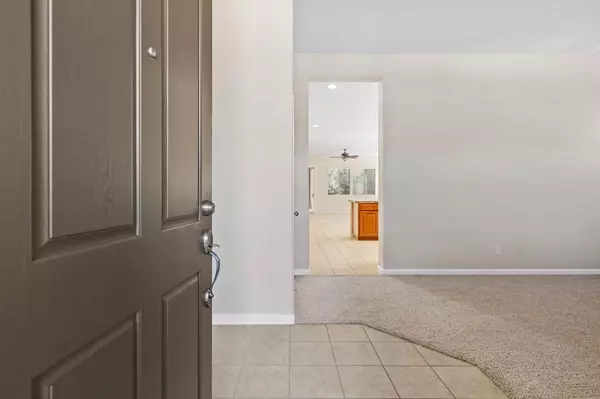 Patterson, CA 95363,9405 California Oak CIR