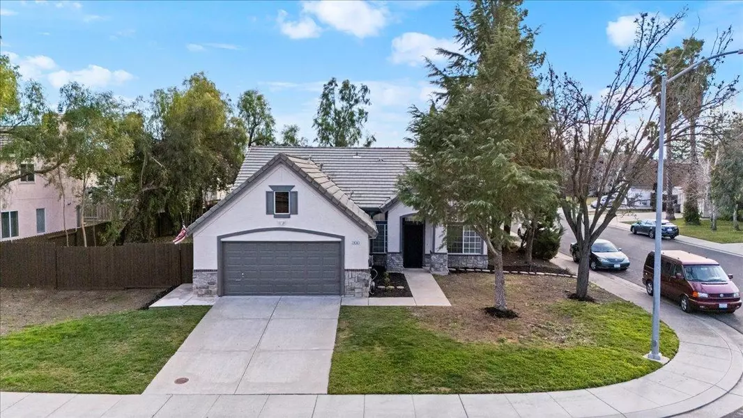 2836 Pitzer CIR, West Sacramento, CA 95691