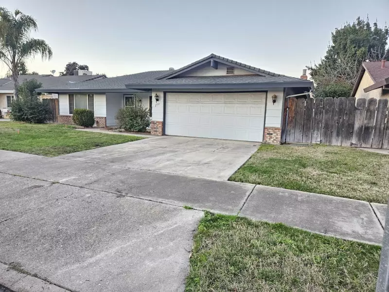 1731 Marie LN, Merced, CA 95340