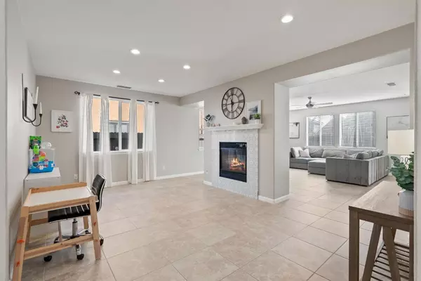 Rancho Cordova, CA 95742,12054 Quail Falls WAY