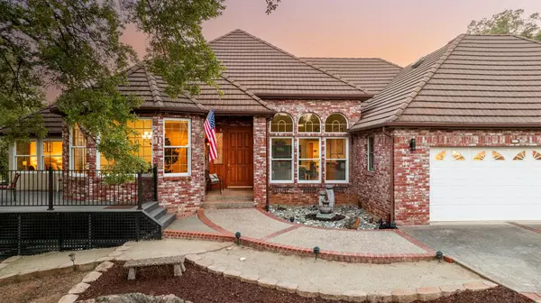 Auburn, CA 95602,13205 Moss Rock Dr