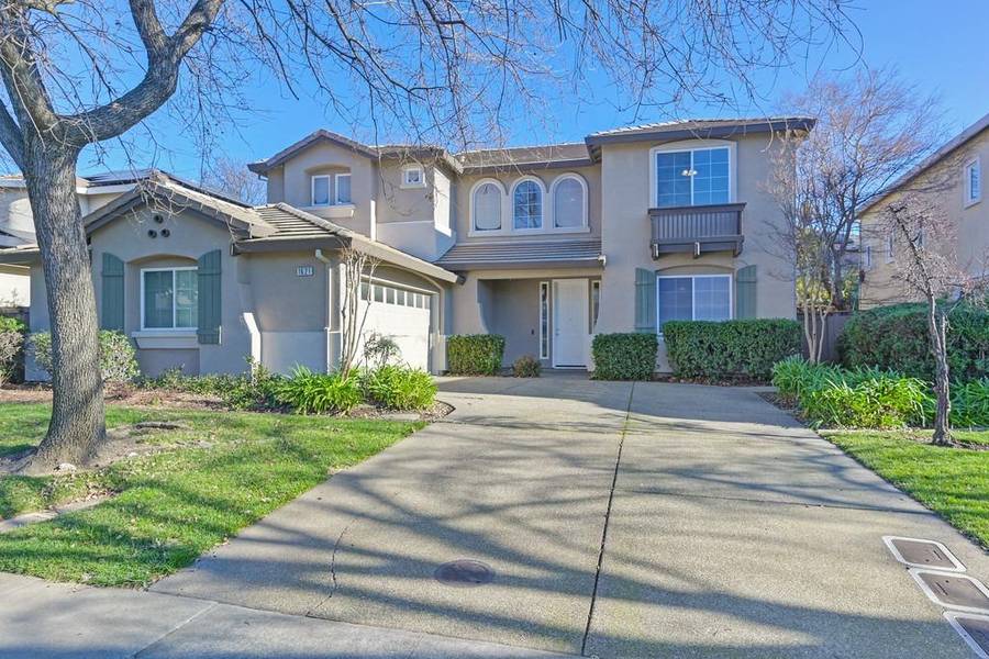 1621 Daunting DR, El Dorado Hills, CA 95762