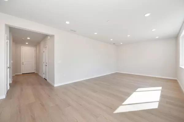 Roseville, CA 95747,2337 Longmire LOOP