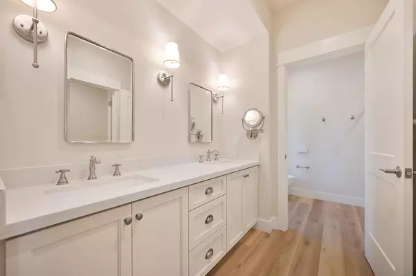 Grass Valley, CA 95945,226 Cameron CT