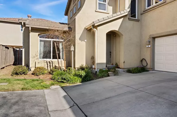 Sacramento, CA 95835,14 Halsey PL