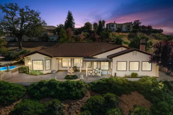 El Dorado Hills, CA 95762,7084 Agora WAY