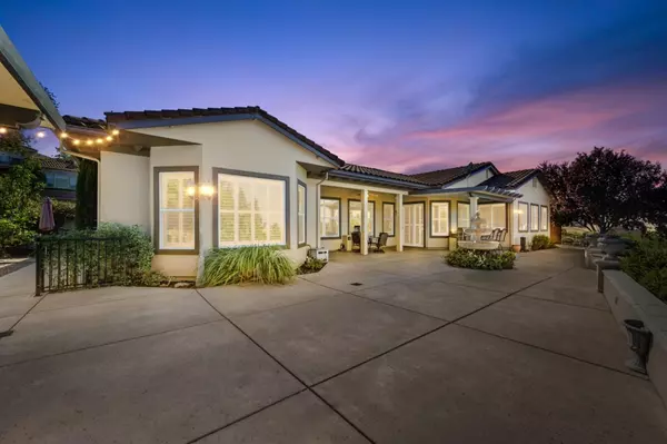 El Dorado Hills, CA 95762,7084 Agora WAY