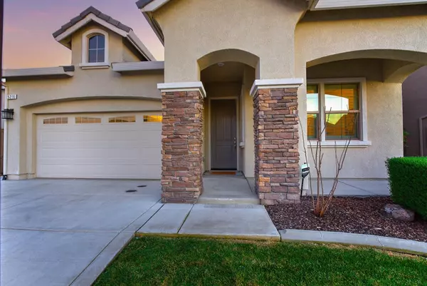 Roseville, CA 95747,5216 Creekhollow WAY