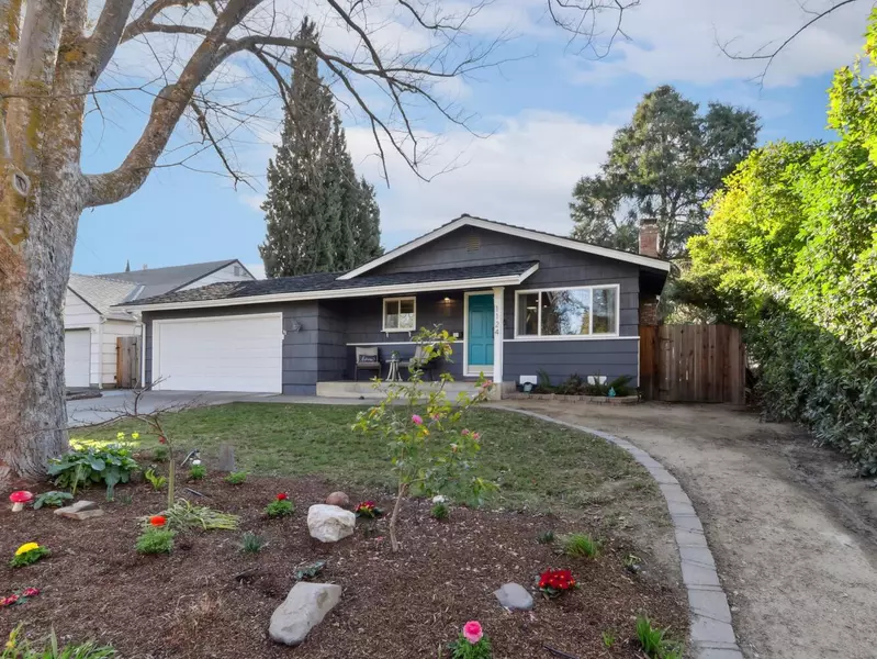 1124 Cornell DR, Davis, CA 95616