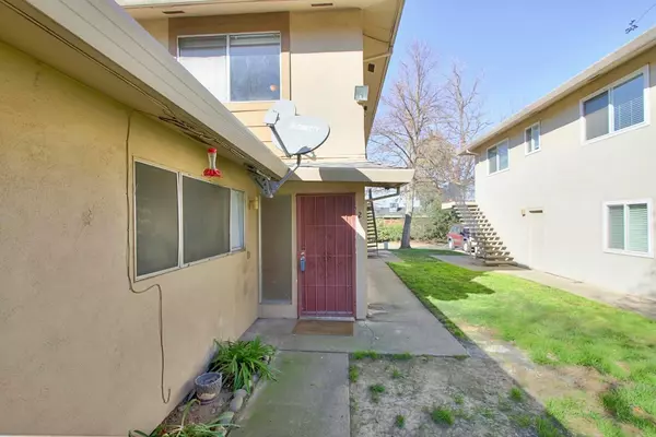 Rancho Cordova, CA 95670,2032 Benita DR #2