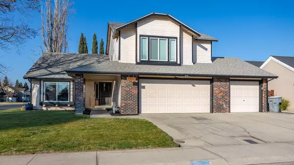 1500 Oakwood Dr, Escalon, CA 95320