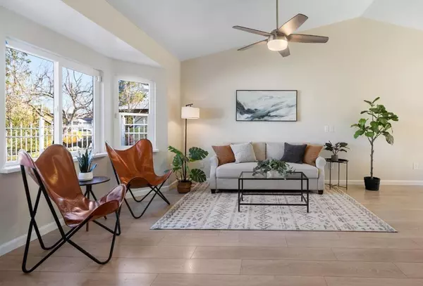 Sacramento, CA 95823,4824 Amblebrook WAY