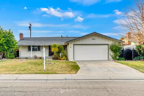 15 W Pardee LN, Stockton, CA 95207