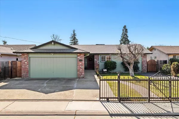 2710 W Hammer LN, Stockton, CA 95209