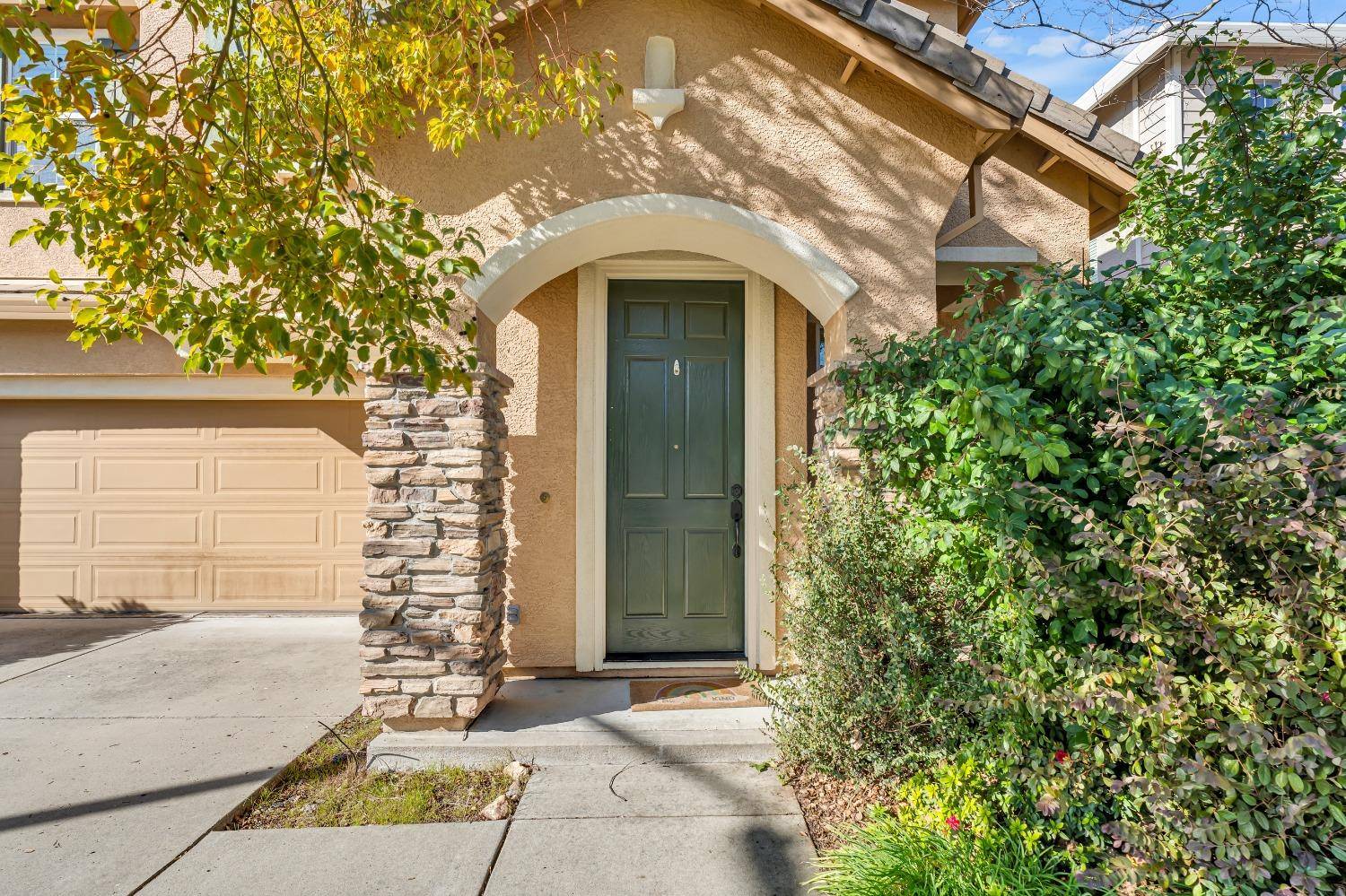 Roseville, CA 95678,1272 Manza CIR