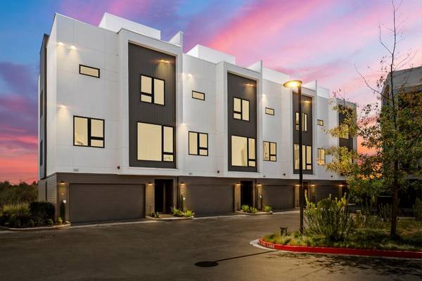 6017 W Oaks BLVD,  Rocklin,  CA 95765