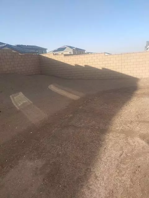 Victorville, CA 92392,11130 Truckee PL