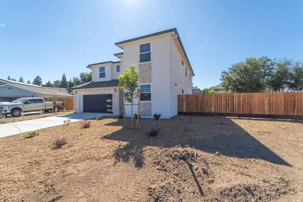 Oakdale, CA 95361,932 Tiffani CT