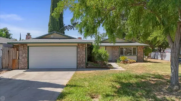 3024 Penny LN, Modesto, CA 95354