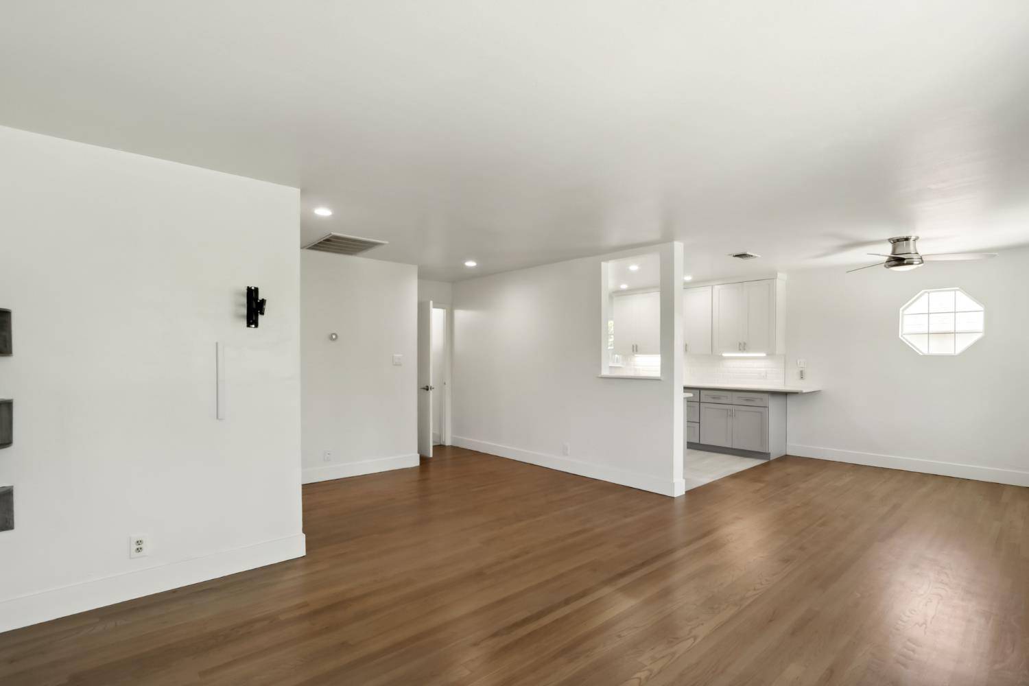 Sacramento, CA 95820,5250 71st ST
