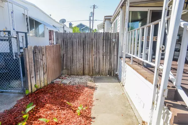 Roseville, CA 95747,418 Colin Kelly DR