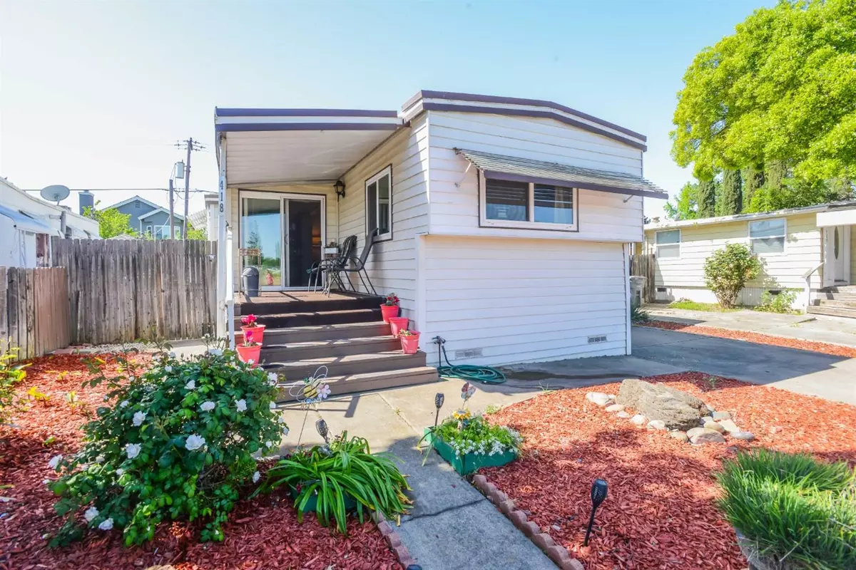 Roseville, CA 95747,418 Colin Kelly DR