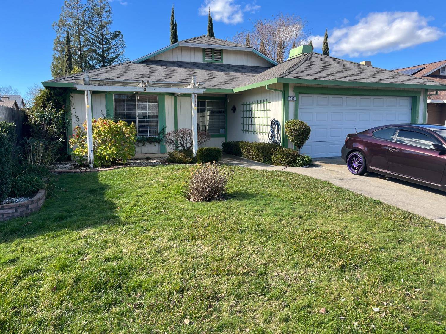 Sacramento, CA 95823,5601 Rightwood WAY