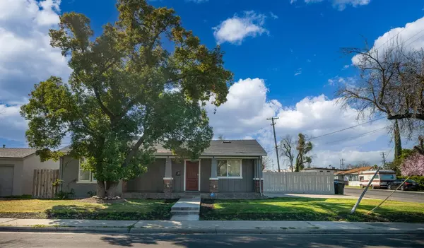 2004 Miller AVE, Modesto, CA 95354