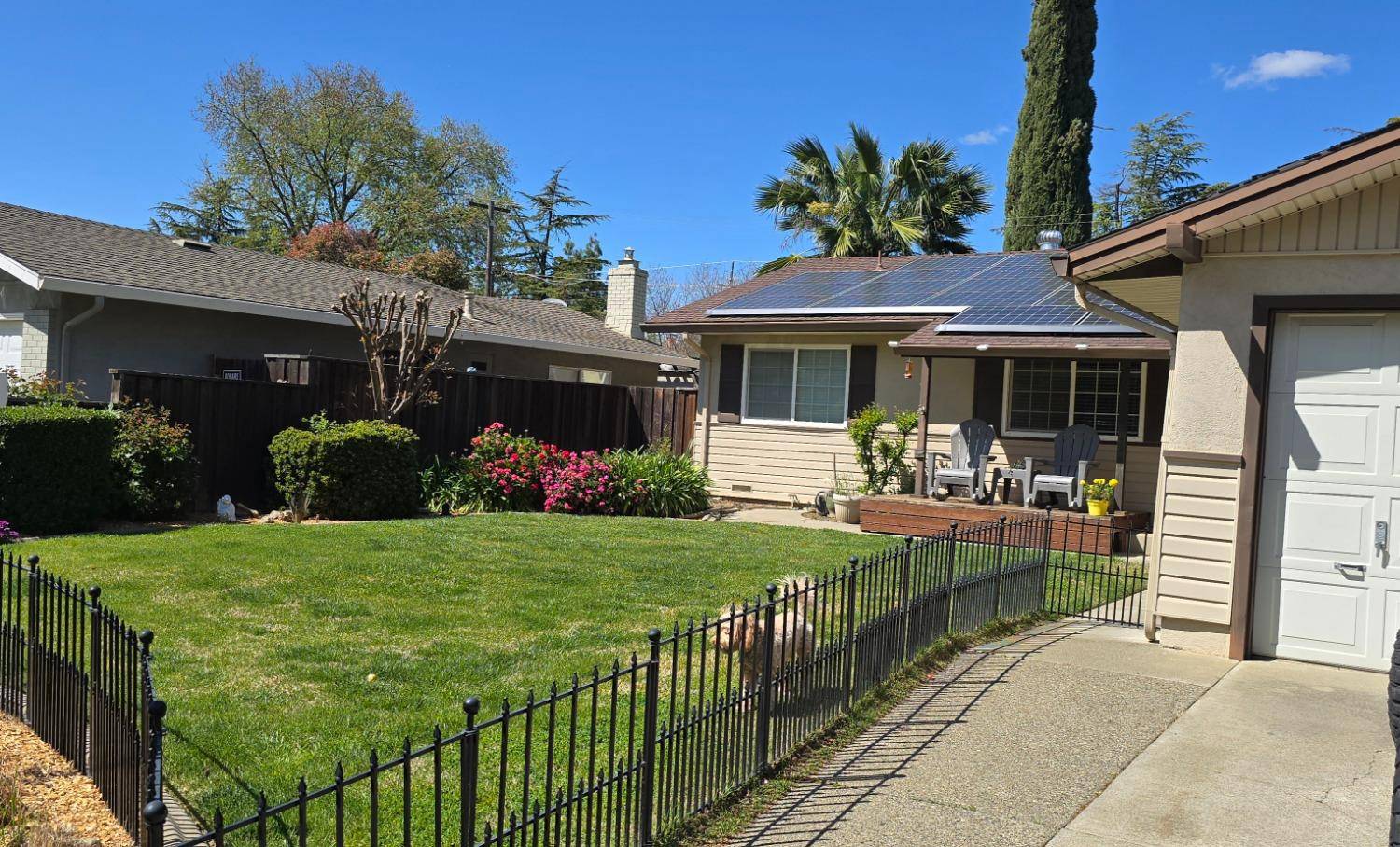 Davis, CA 95618,2515 Bates DR