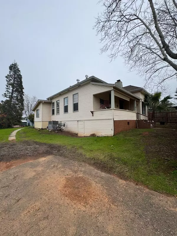 Newcastle, CA 95658,402 2nd ST